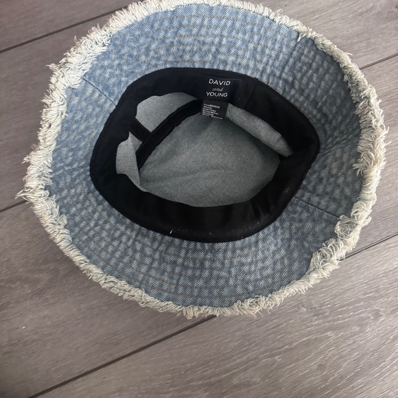 NWOT JEAN BUCKET HAT - Picture 5 of 7